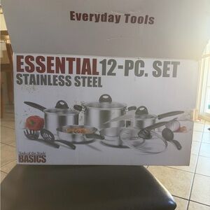 Essential 12-Piece Stainless Steel Cookware Set - Silver